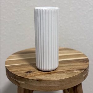 NWT Fable Home Tall Bud Vase in Speckled White Minimalist Modern Ribbed Ceramic